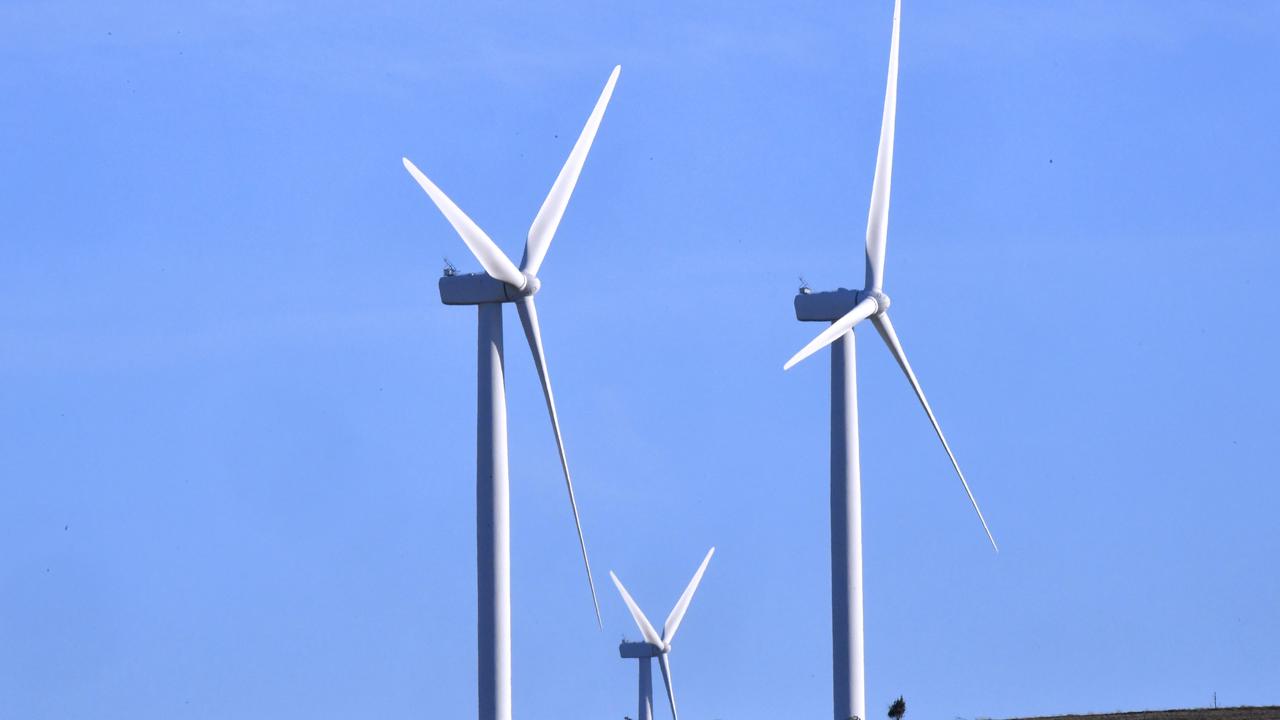 The Queensland government will forge ahead with a $373 million wind farm in the state's far north.
