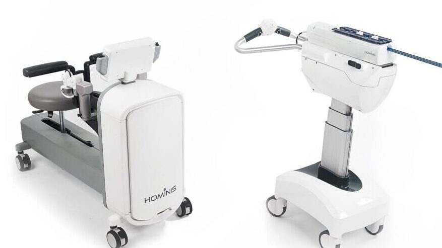 The Memic Hominis surgical robotic system.