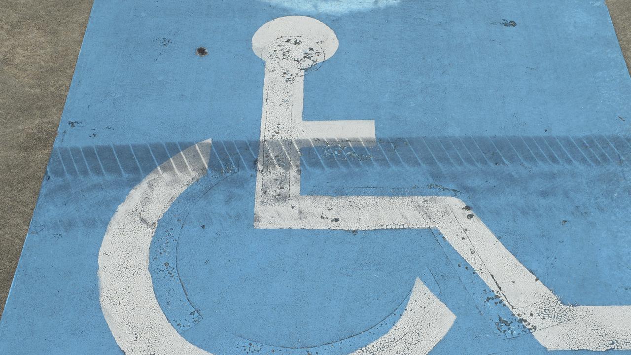 A quadriplegic war veteran said a Melbourne restaurant refused a booking because of his wheelchair.