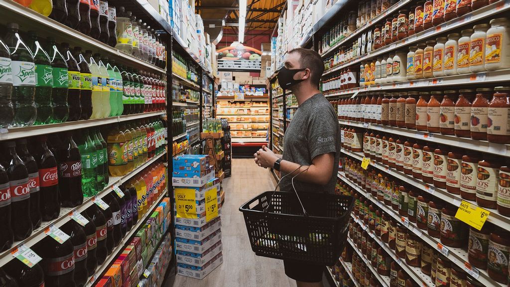 (Representative Image) The revenue growth of the fast-moving consumer goods (FMCG) sector will double from 5 to 6 percent in the last fiscal year to 10 to 12 percent in the current one. (Atoms/Unsplash)