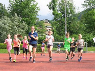 Physically fit primary school pupils can concentrate better, as confirmed by a major study conducted by a team at the TU Munich Department of Sport and Health Sciences together with schools in Bavaria's Berchtesgadener Land district. (LRA BGL/Zenger)