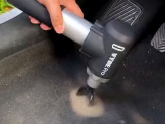 Lanie Green from Houston, Texas, showing how to find the dirt hidden in your car. (@queenfirecrotch, @wtvvtv/Zenger)