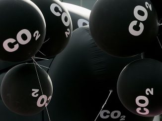 Greenpeace arranged balloons to demonstrate against CO2 emissions generated by cars during the IAA September 13, 2007 in Frankfurt, Germany. (Photo by Ralph Orlowski/Getty Images)