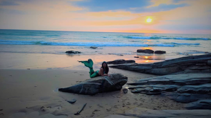Mermaid Yasmin on the Cornish coast. A junior doctor has a side hustle to inspire kids to go green: being a professional a href=https://talker.news/2022/10/26/this-real-life-mermaid-swims-in-the-open-sea-all-year-round/mermaid./a PHOTO BY YASMI AWAN/SWNS