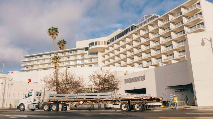 The IceBrick system arriving at the Beverly Hilton to cut down on carbon emissions. Photo courtesy of Nostromo Energy