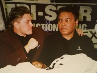 Mears Online Auctions CEO, Troy Kinunen with Muhammad Ali during an autograph signing. (Troy Kinunen) 