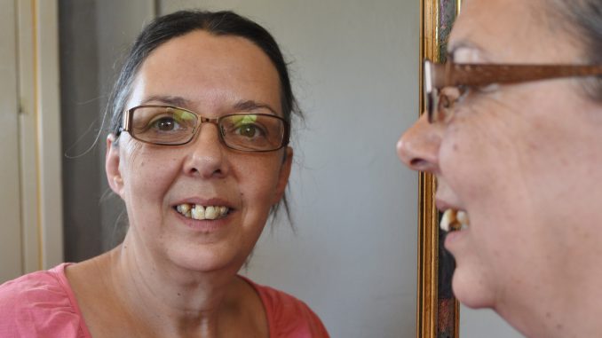 Layla Waters, who has pulled her own teeth out because she could not get a dentist appointment, poses in an undated photo. (David Lowndes,Peterborough Telegraph,SWNS/Zenger)