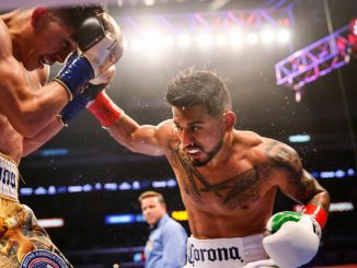 Abner Mares attempts to penetrate the guard of Leo Santa Cruz during their 2018 rematch. (Stephanie Trapp/Showtime) 