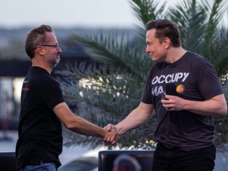 SpaceX founder Elon Musk and T-Mobile CEO Mike Sievert on stage during a T-Mobile and SpaceX joint event on August 25, 2022, in Boca Chica Beach, Texas. SpaceX and T-Mobile agreed to a partnership on satellite-to-cell services to end dead spots for cellular services. MICHAEL GONZALEZ/GETTY IMAGES