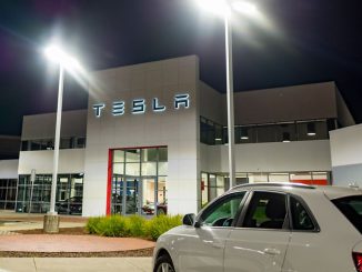 Bright lights illuminate a Tesla Motors dealership at night, with automobile visible in the foreground, Dublin, California, March 5, 2018. Tesla, Inc.strong /strong(NASDAQ:a href=https://www.Zenger News.com/stock/TSLA#NASDAQTSLA/a) stock tanked nearly 10% Thursday as a href=https://www.Zenger News.com/news/earnings/23/07/33298255/tesla-stock-loses-charge-premarket-despite-strong-q2-whats-going-oninvestors reacted negatively /ato what at the outset seemed like a robust quarterly report.A Tesla bull delved into what might have acted as deterrents, sending investors scurrying for cover. PHOTO BY SMITH COLLECTION/GADO/GETTY IMAGES