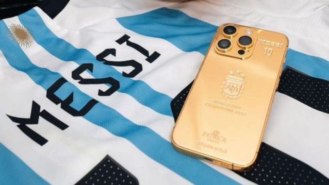 FIFA World Cup 2022 winners Argentina squad edition iPhone 14, a gift from Lionel Messi to each of his teammates in appreciation. Each phone was engraved with the player's name and number, as well as the World Cup logo. IDESIGNGOLD/INSTAGRAM. 