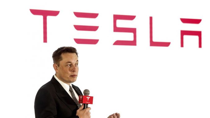Tesla, Inc. (NASDAQ:a href=https://www.Zenger News.com/stock/TSLA#NASDAQTSLA/a) CEO Elon Musk can’t get over the fact that a href=https://www.Zenger News.com/markets/equities/23/11/35614060/warren-buffett-led-berkshire-hathways-ginormous-157b-cash-pile-is-nearing-levels-held-by-one-of-investment guru Warren Buffett /ahas overlooked the electric vehicle pioneer’s stock as an investment option. VISUAL CHINA GROUP/GETTY IMAGES